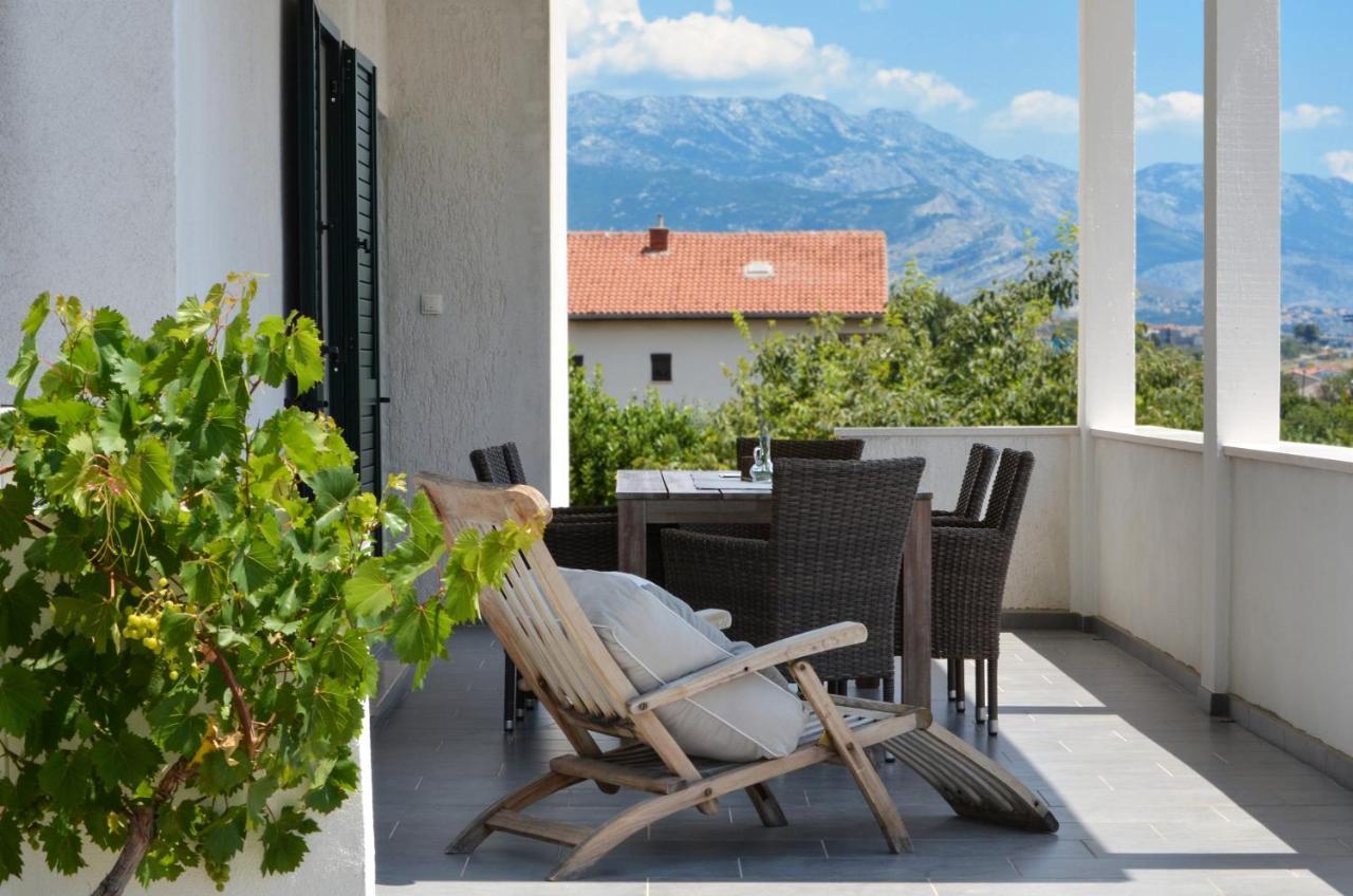 Holiday Home Nevera Kaštela Exterior foto